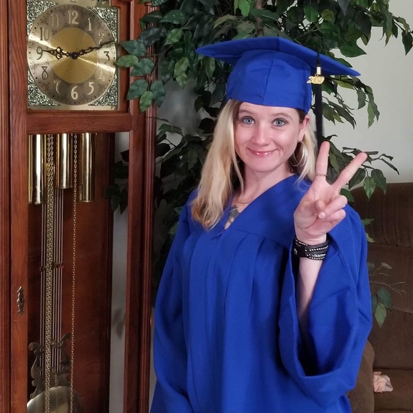 Meet your Posher, Henri - Picture 1 of 4